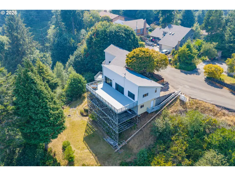 770 18th Ave, Coos Bay, OR 97420 - #2