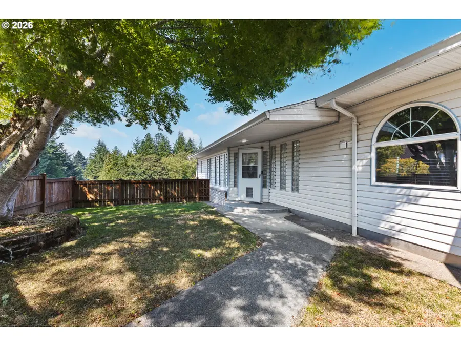 770 18th Ave, Coos Bay, OR 97420 - #3