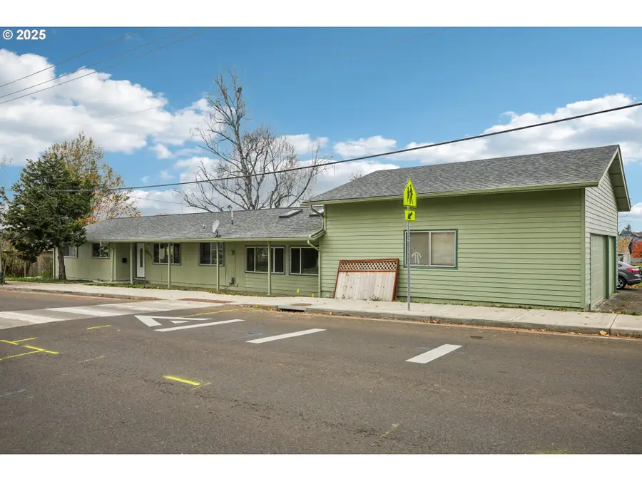 13445 Gaffney Ln, Oregon City, OR 97045 - Image #3