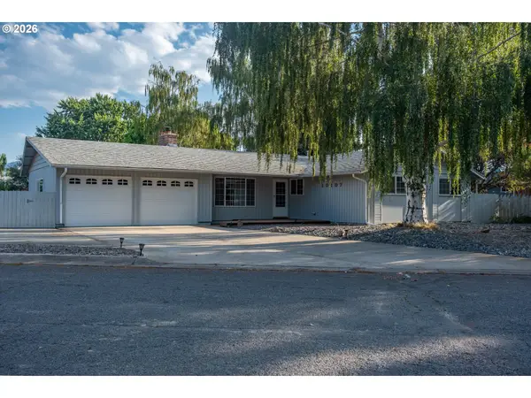 10107 Emily Dr, IslandCity, OR 97850