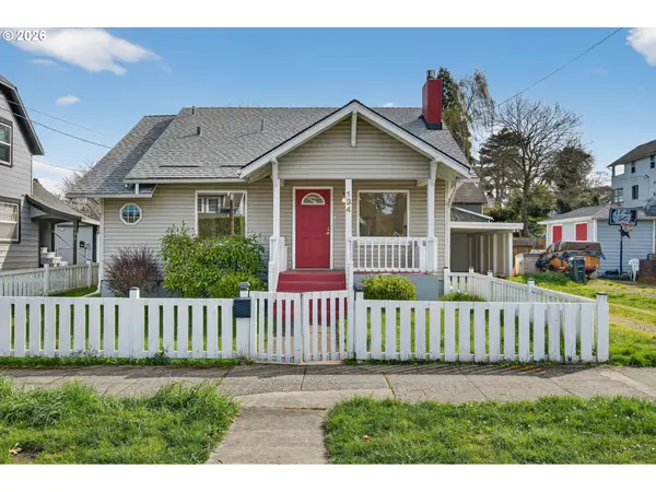 134 S 3rd St, StHelens, OR 97051