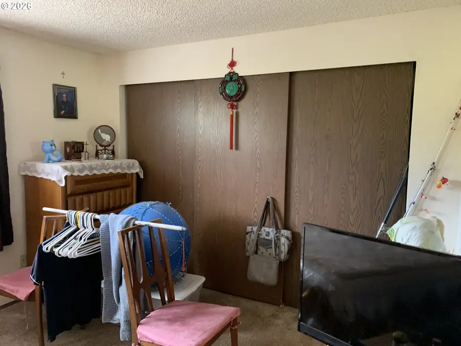 1489 Scott Ln, North Bend, OR 97459 - #3