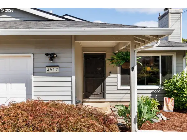 4617 SW Pomona St, Portland, OR 97219
