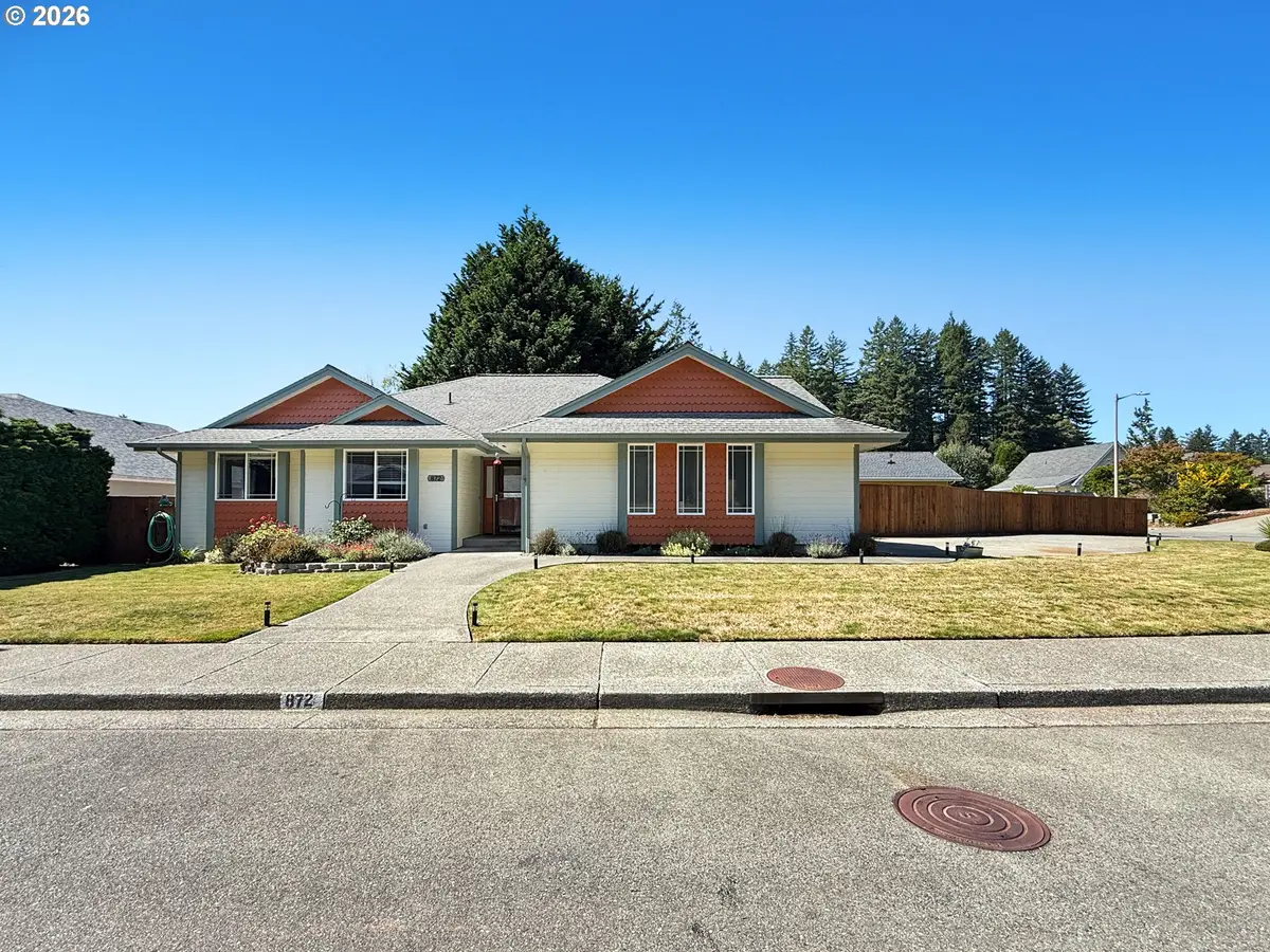 872 Jodee Ln, Brookings, OR 97415 - #1