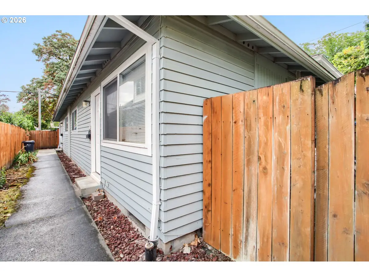 4414 SE 64th Ave, Portland, OR 97206 - #1