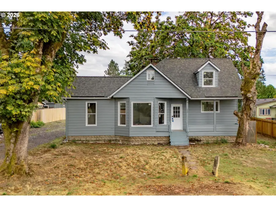 714 Water St, Dayton, OR 97114 - #2