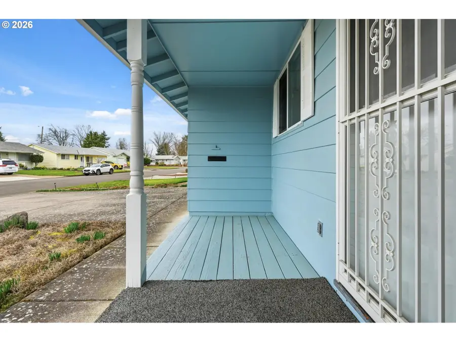 1720 Jansen Way, Woodburn, OR 97071 - #3