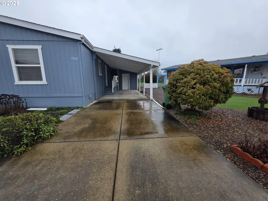 1506 Pioneer Cir, Forest Grove, OR 97116 - Image #3