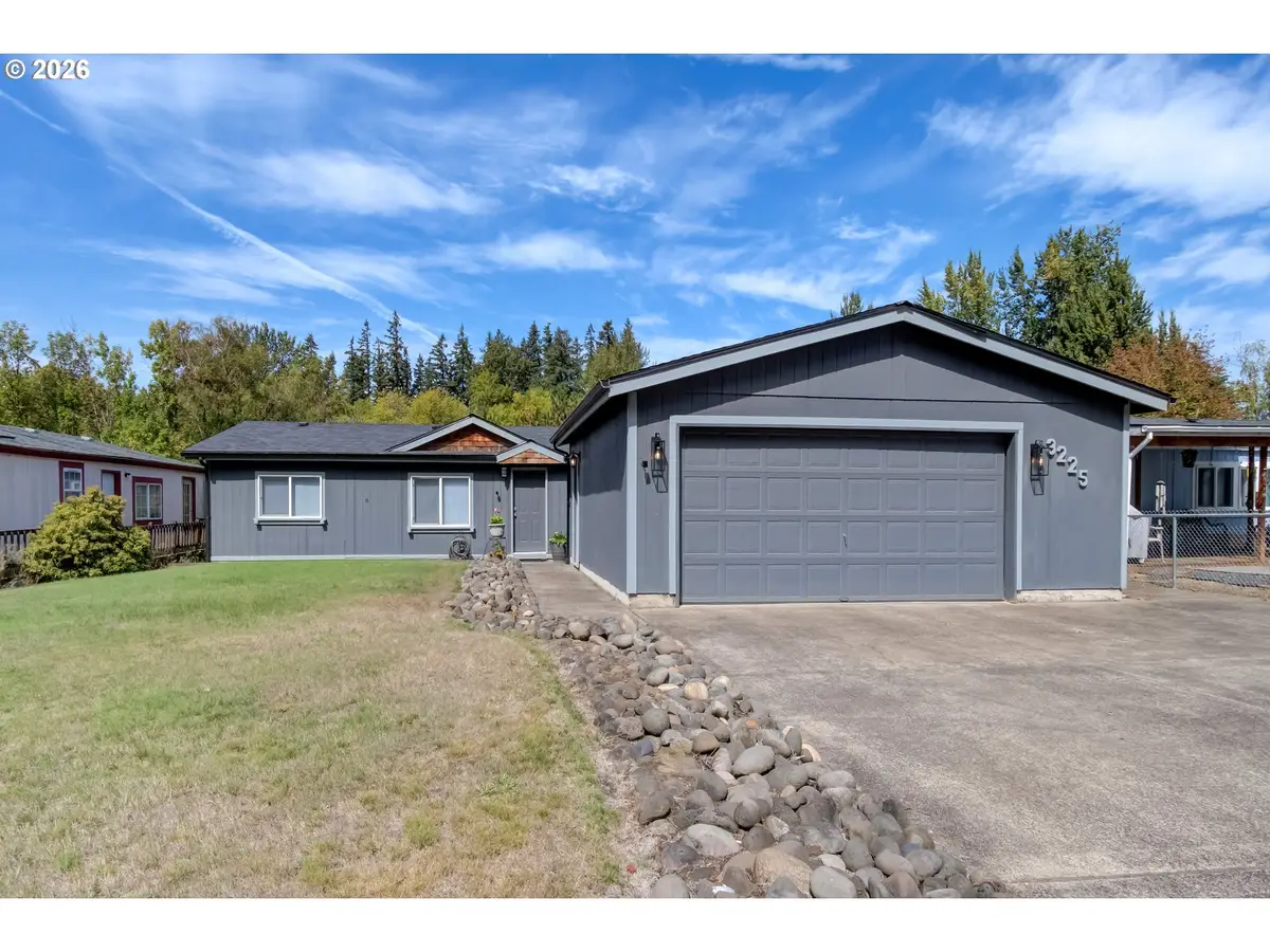 3225 Senecal Creek Dr, Woodburn, OR 97071 - #1