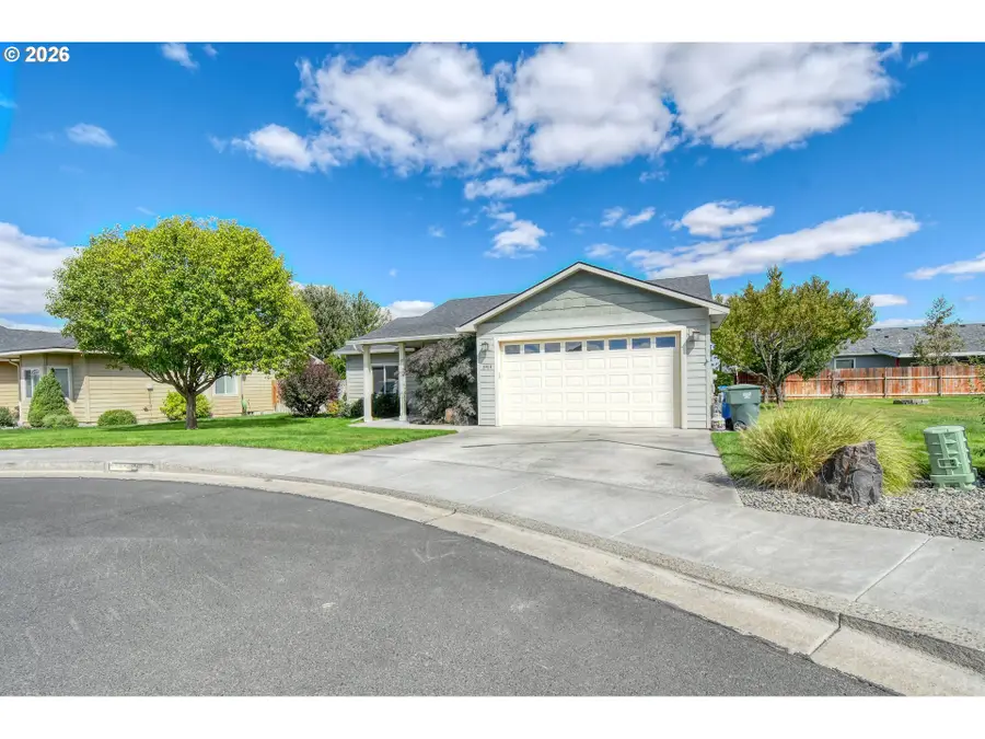 1914 SW 2nd Dr, Pendleton, OR 97801 - #2