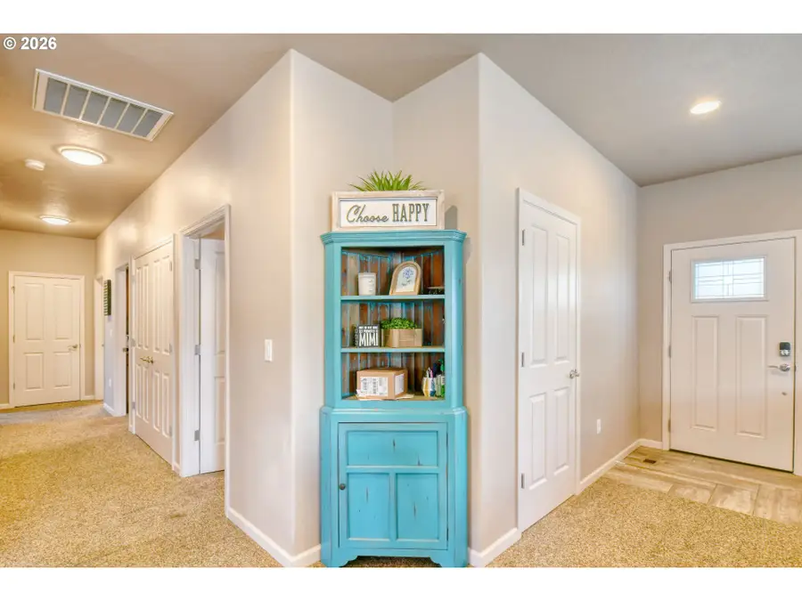 1914 SW 2nd Dr, Pendleton, OR 97801 - #3