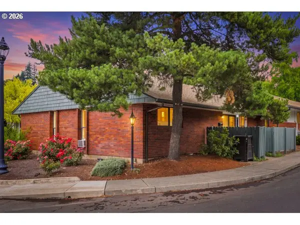 15100 SW Crown Dr #1, King City, OR 97224 - #1