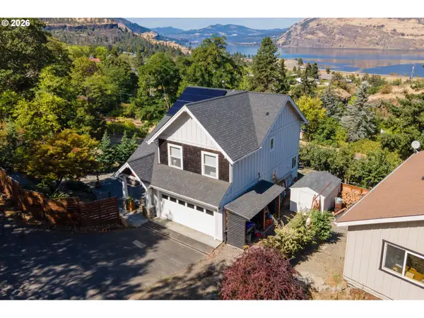 407 Huskey Rd, Mosier, OR 97040