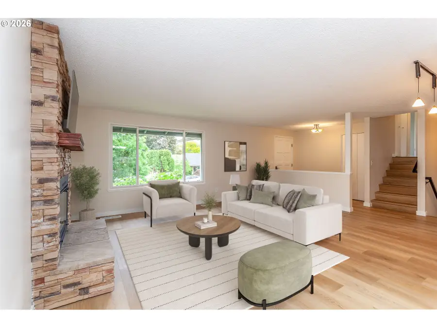 2500 SW 15th St, Gresham, OR 97080 - #2