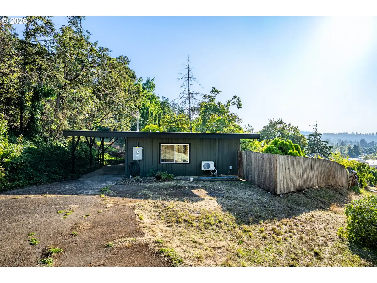 452 S 4th St, Springfield, OR 97477 - #1
