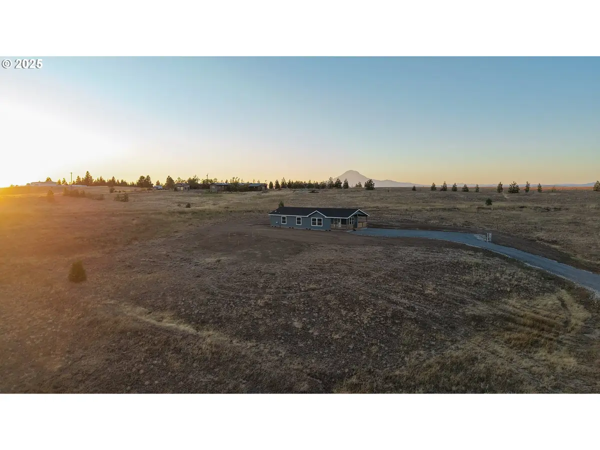 955 High Prairie Rd, Lyle, WA 98635 - #1