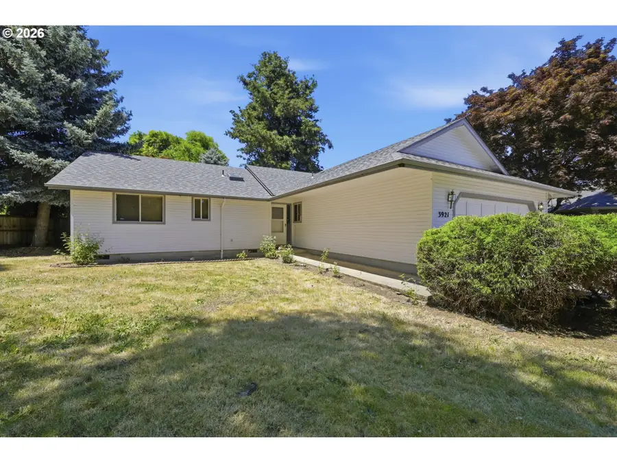 3921 N Clarey St, Eugene, OR 97402 - #3