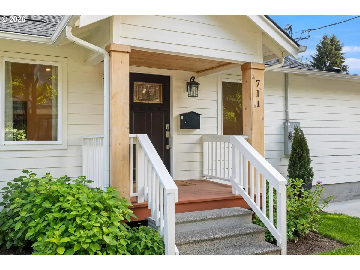 711 W 24th St, Vancouver, WA 98660 - #1
