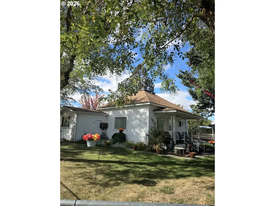 303 N A St, Condon, OR 97823 - #3