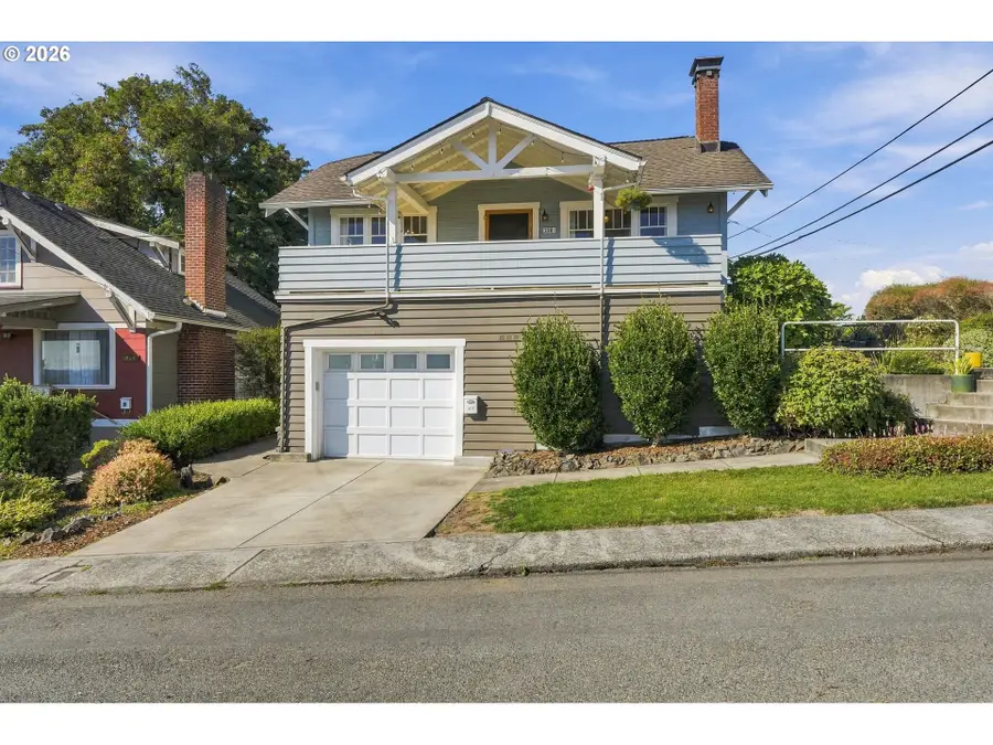 301 S 2nd St, Saint Helens, OR 97051 - #2