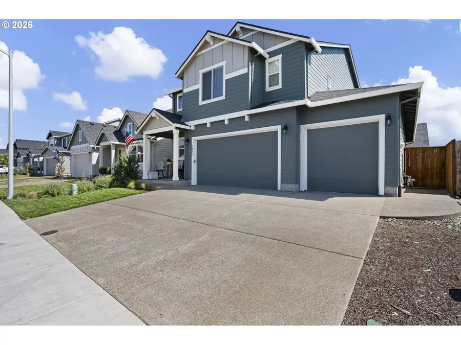 2477 W 8th Ave, Junction City, OR 97448 - #2