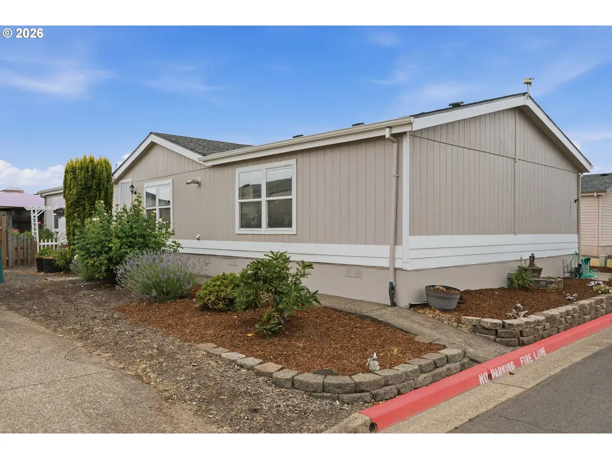 1000 S Mckern Ct #123, Newberg, OR 97132 - #1