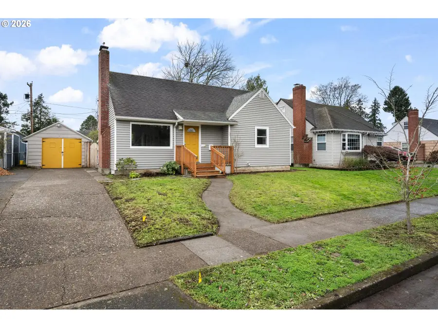 9006 SE Clay St, Portland, OR 97216 - Image #3