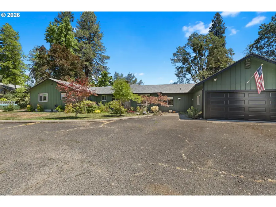 3356 Fisher Rd, Roseburg, OR 97471 - #3