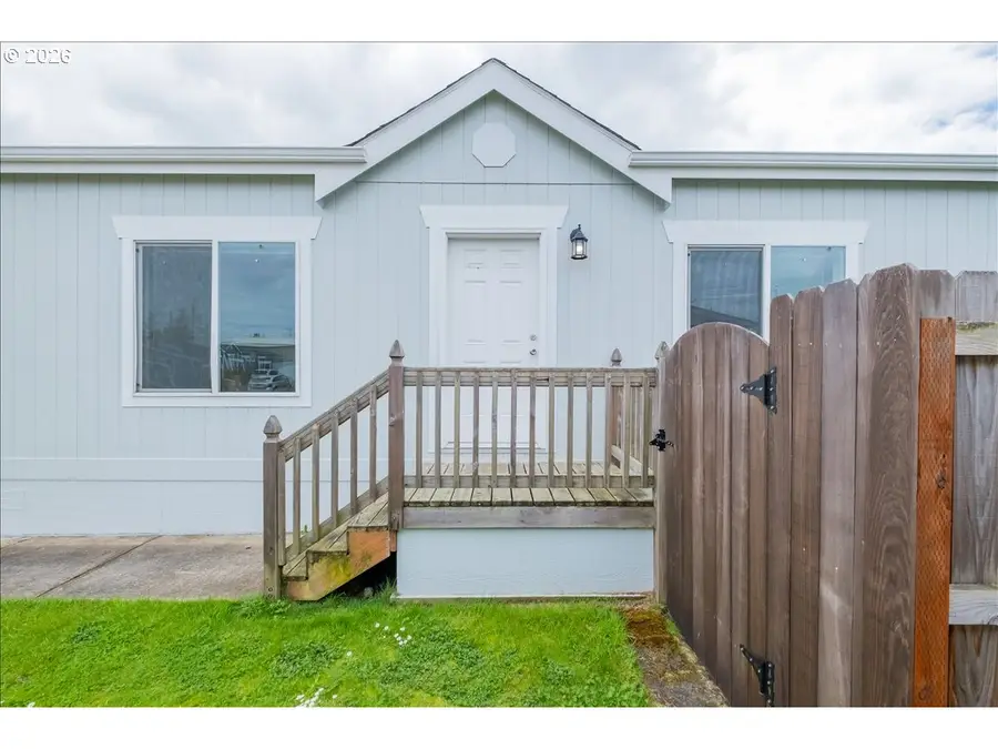200 Market St, Lebanon, OR 97355 - #3