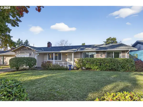 17113 SE Main St, Portland, OR 97233