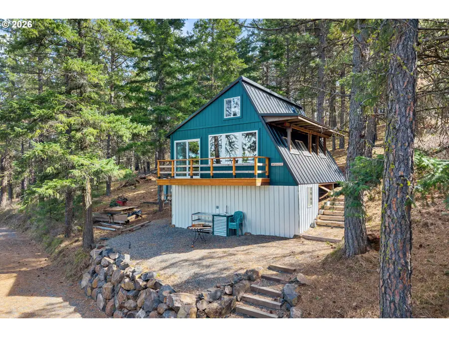 2455 Osborn Cutoff Rd, Mosier, OR 97040 - #2