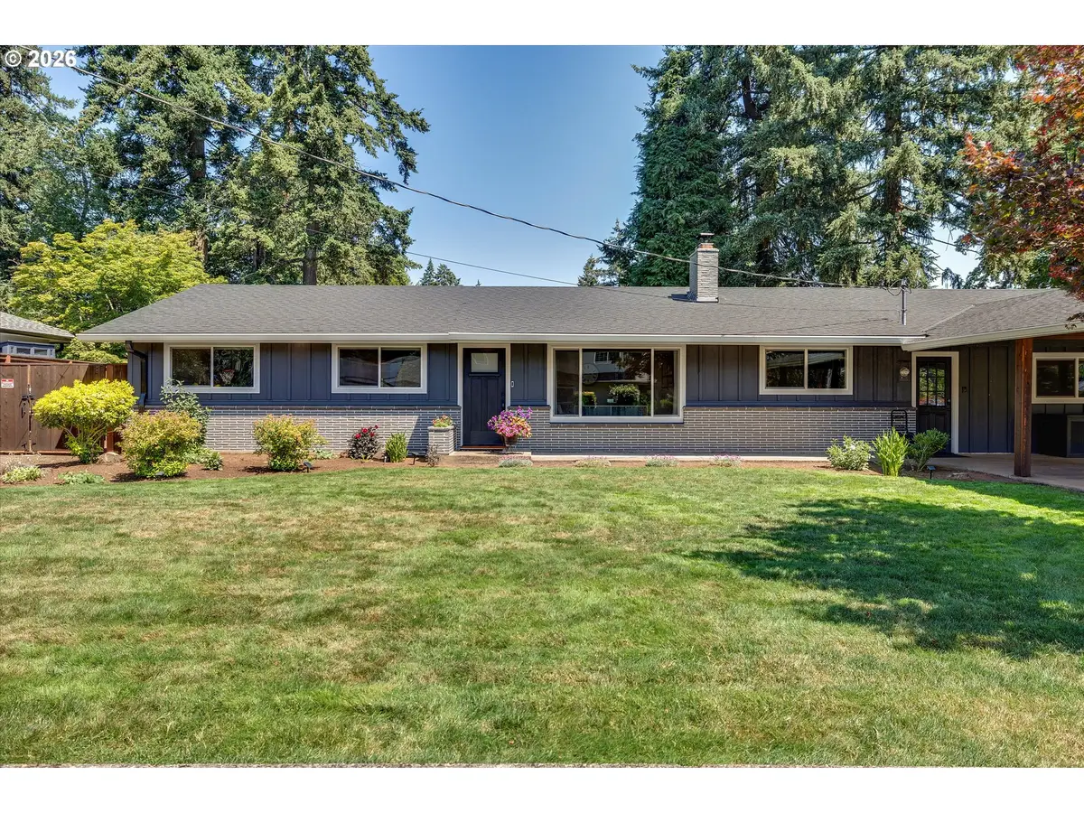 235 Barclay Ave, Oregon City, OR 97045 - #1