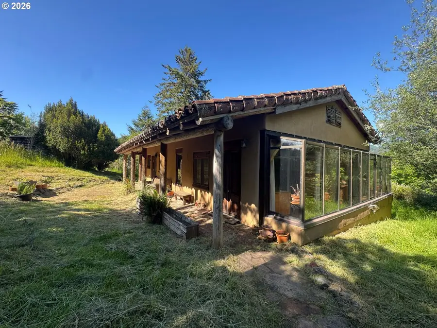 94449 Cope Ln, Langlois, OR 97450 - #2