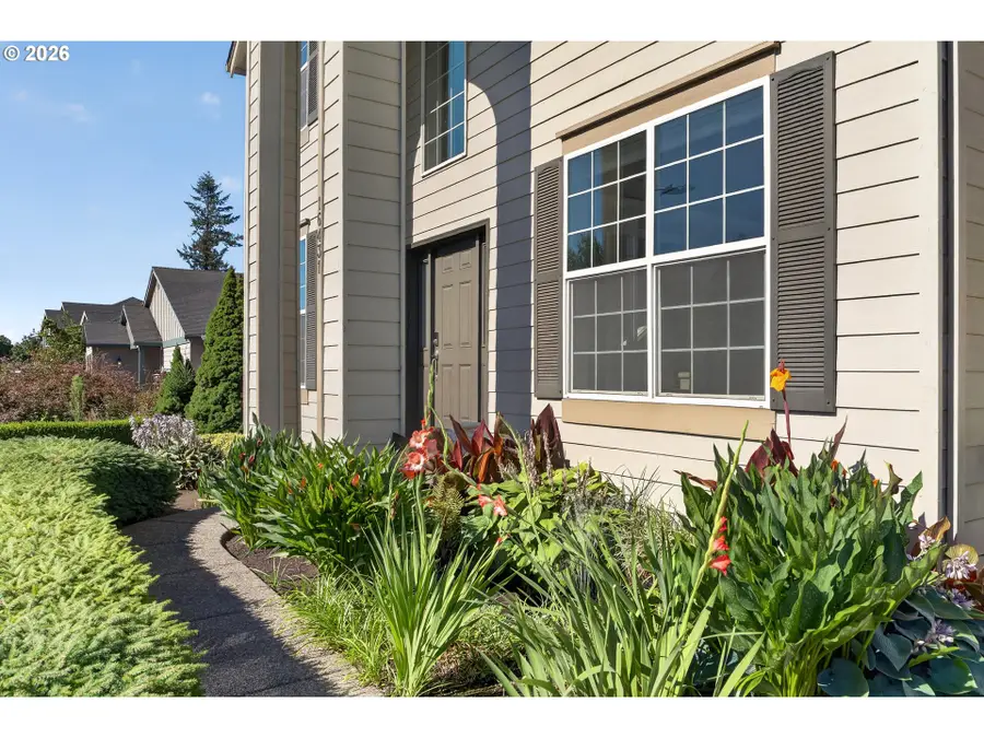 16431 Willamette Valley Dr, Oregon City, OR 97045 - #3