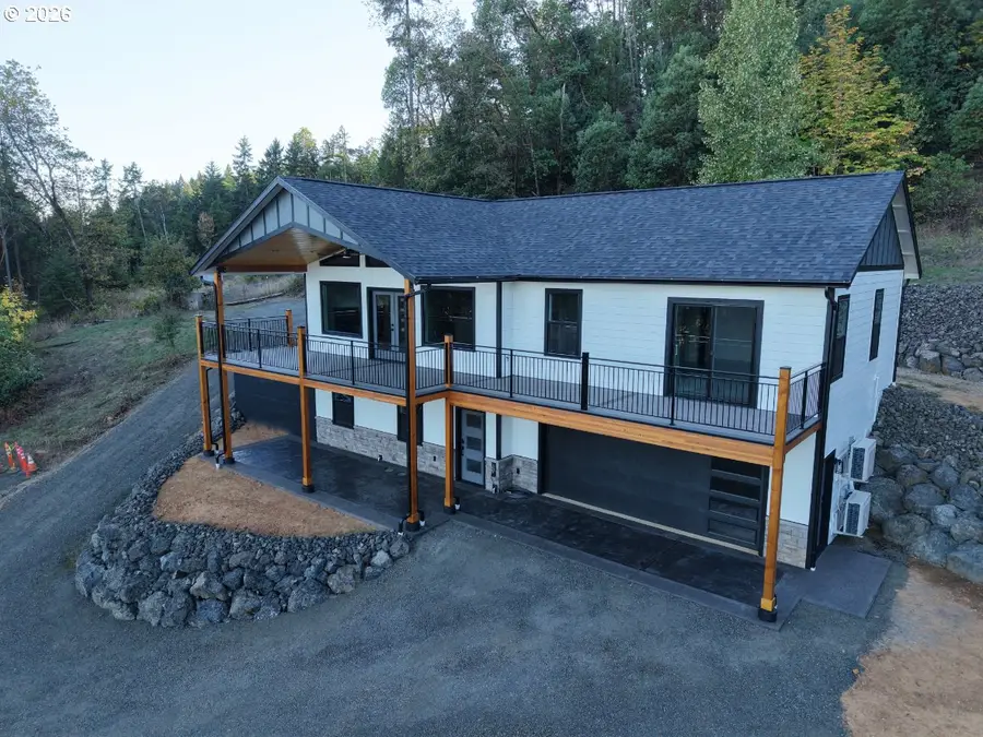 206 Wilene Ct, Roseburg, OR 97471 - #2