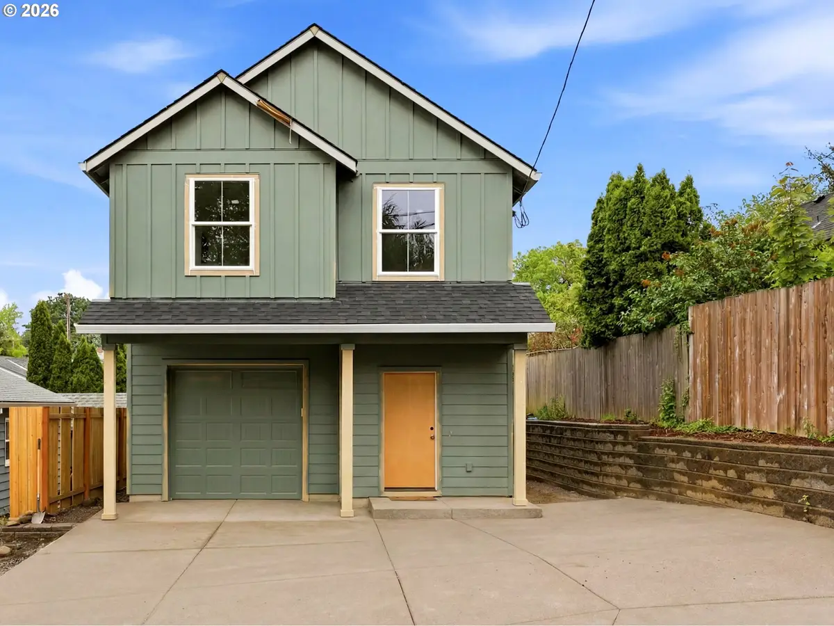 520 S Buxton St, Troutdale, OR 97060 - #1