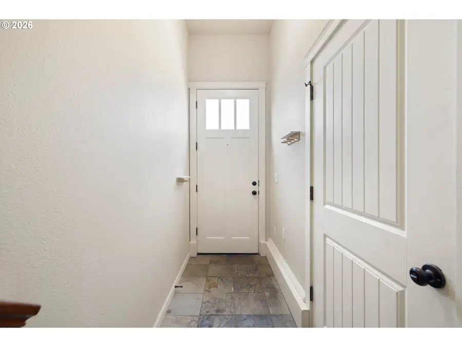 10012 SE Old Town Ct, Northwest Clackamas, OR 97086 - #3