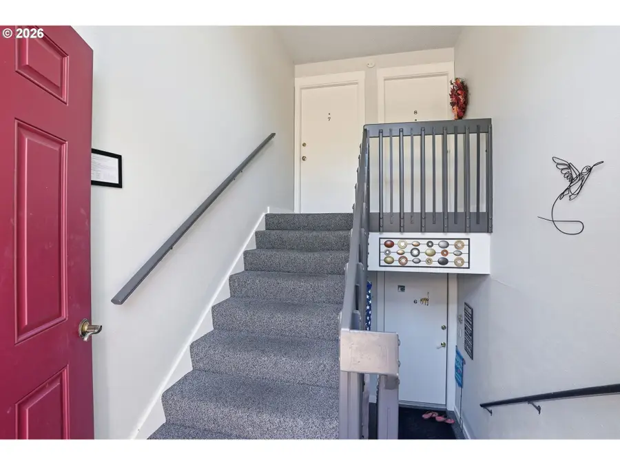 10970 SW Meadowbrook Dr, Tigard, OR 97224 - #2