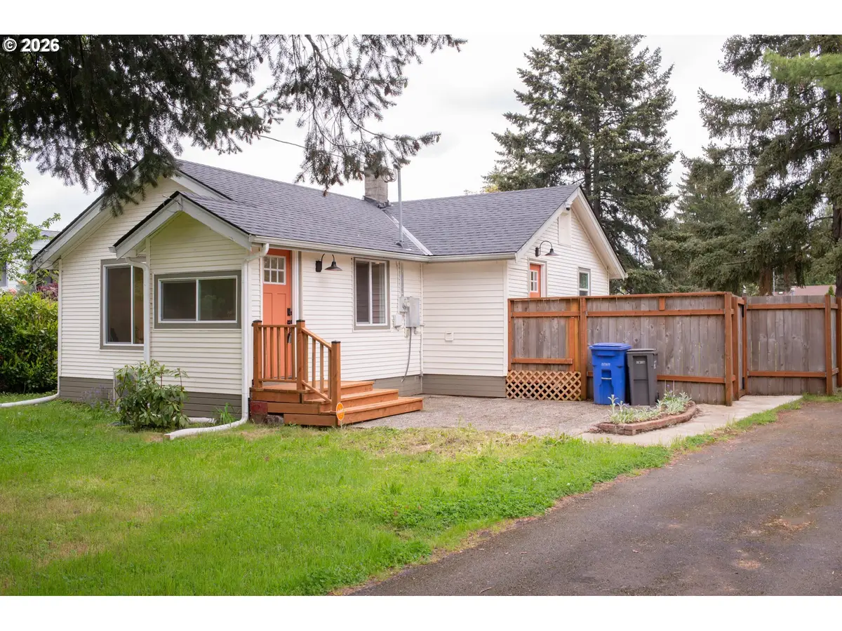 5210 SE 118th Ave, Portland, OR 97266 - #1