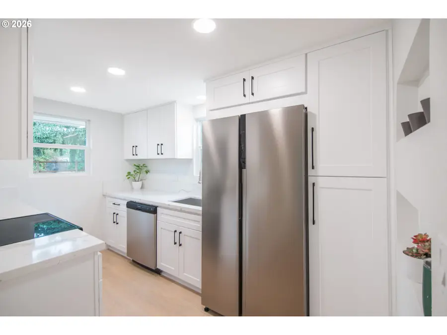 5210 SE 118th Ave, Portland, OR 97266 - #2
