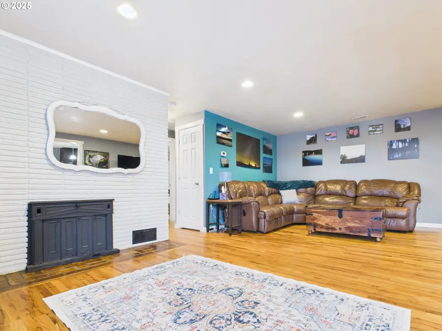 1800 SW Goodwin Pl, Pendleton, OR 97801 - Image #2