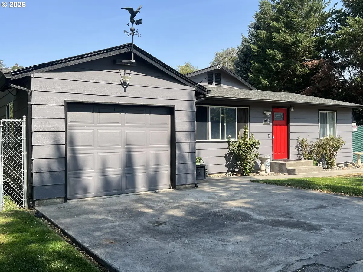 131 SE 3rd Ave, Milton Freewater, OR 97862 - #1