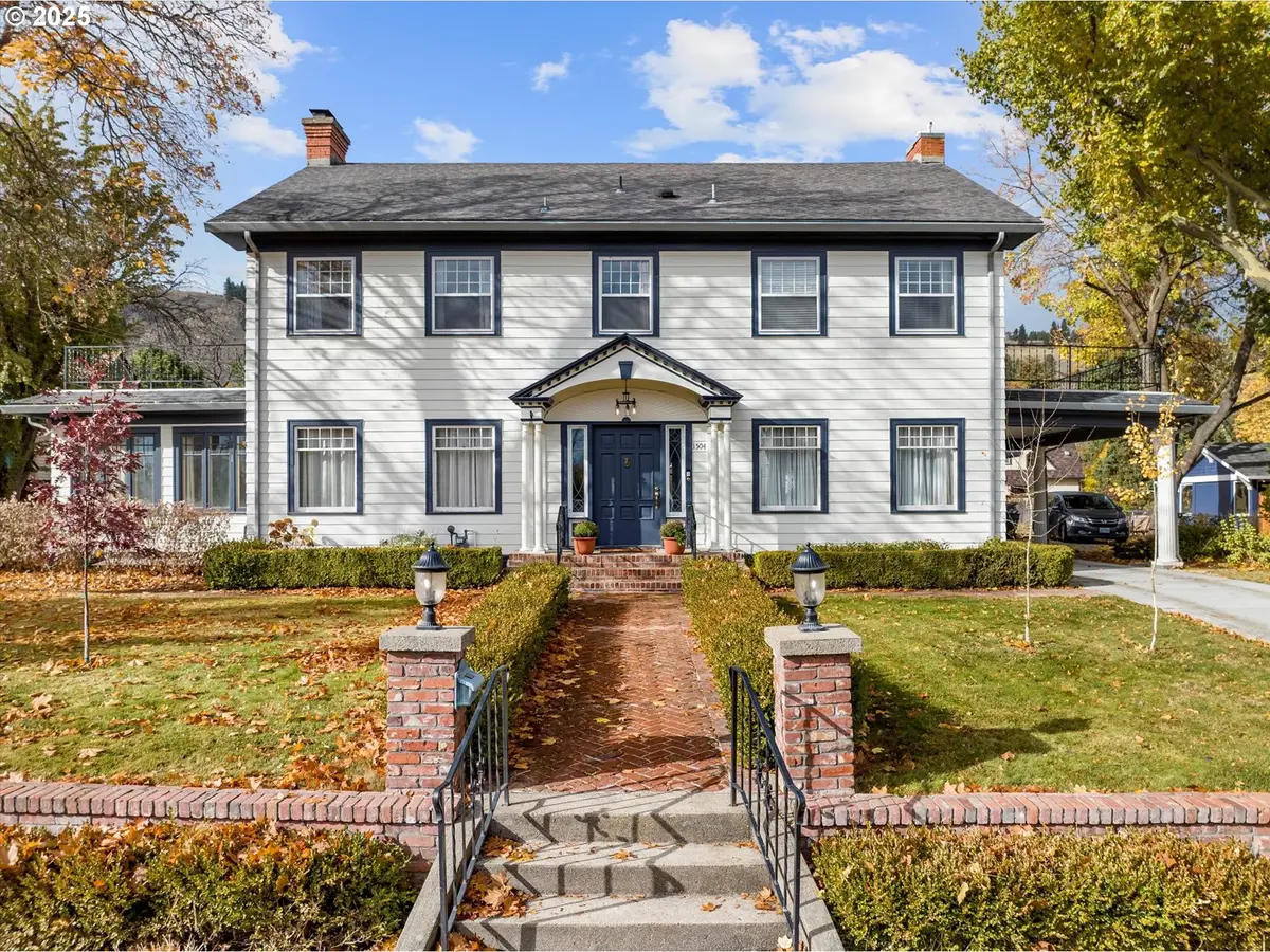 1504 1st St, La Grande, OR 97850 - Image #1