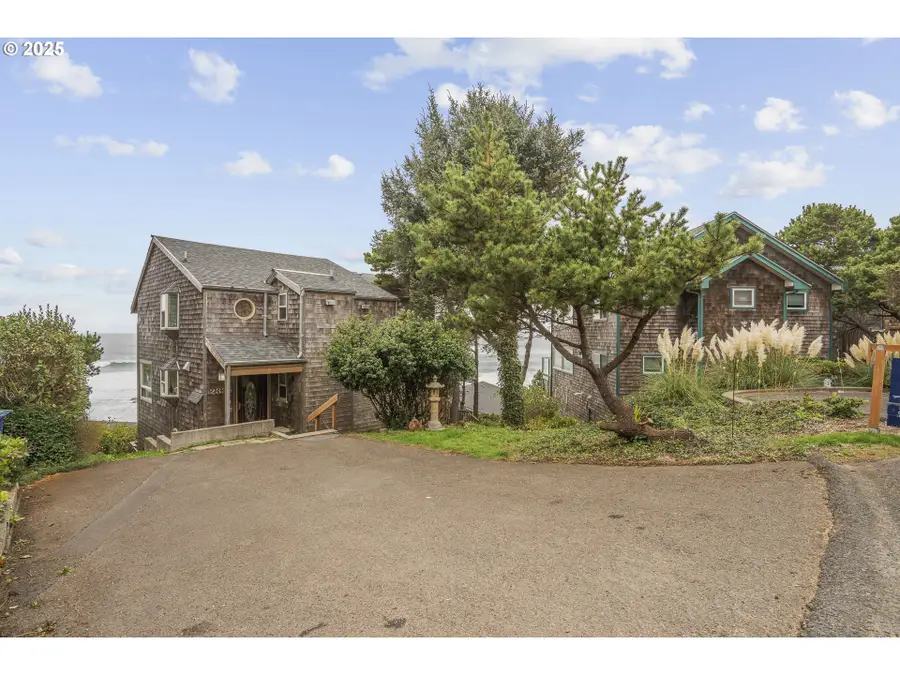 2325 SW Bard Loop, Lincoln City, OR 97367 - Image #2