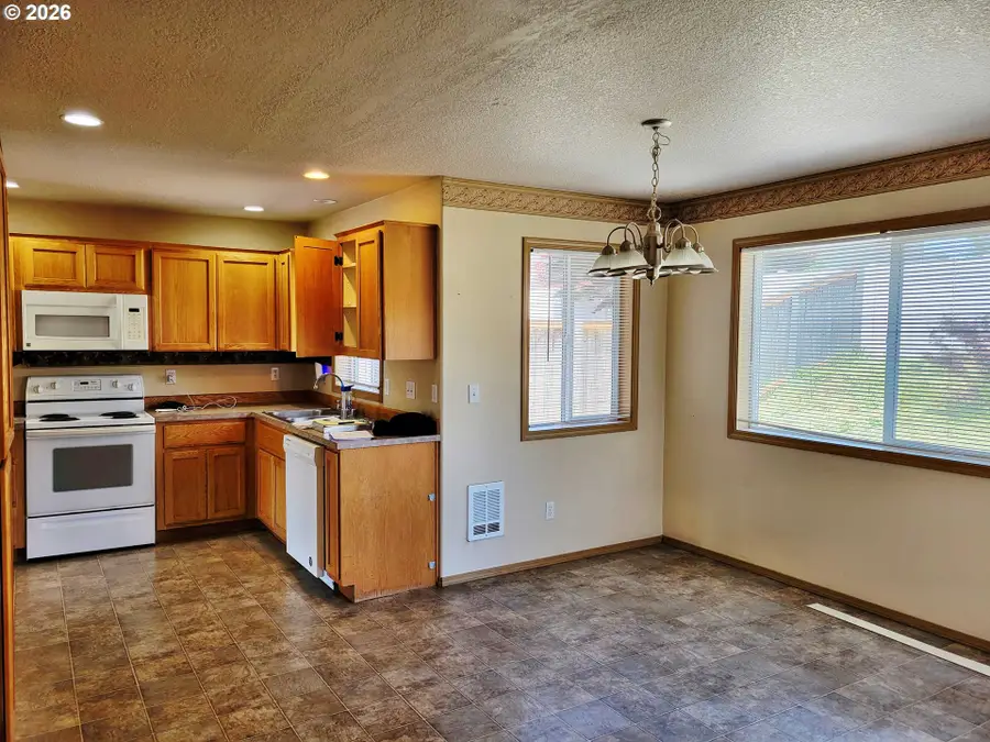 2316 NW 4th St, Battle Ground, WA 98604 - #2