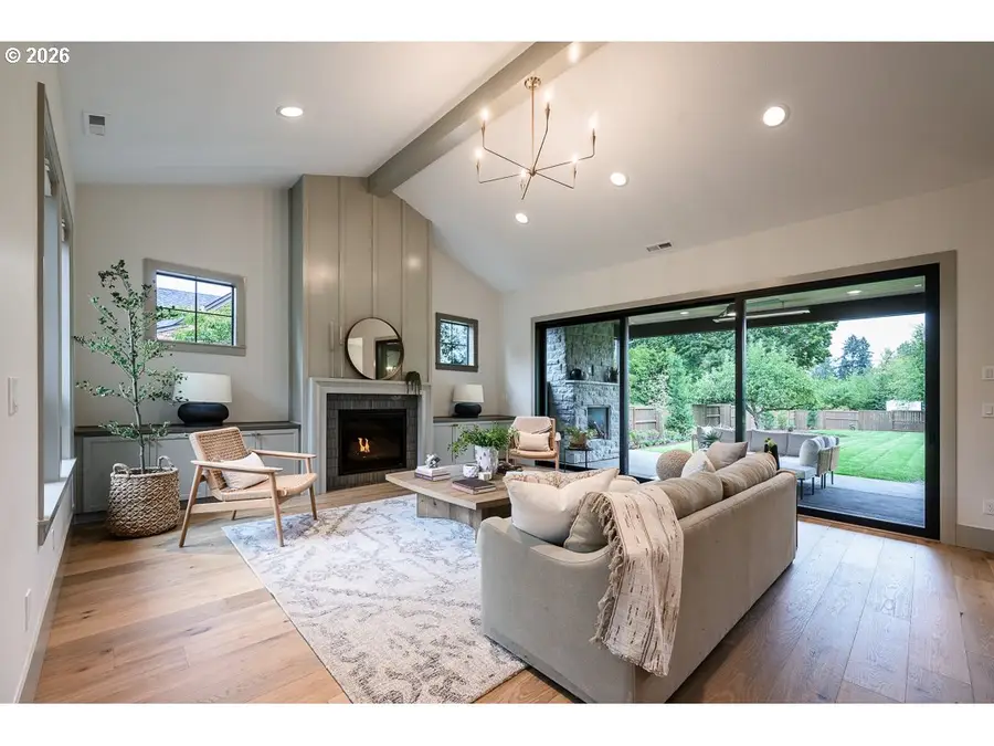 2424 Glenmorrie Dr, Lake Oswego, OR 97034 - #2