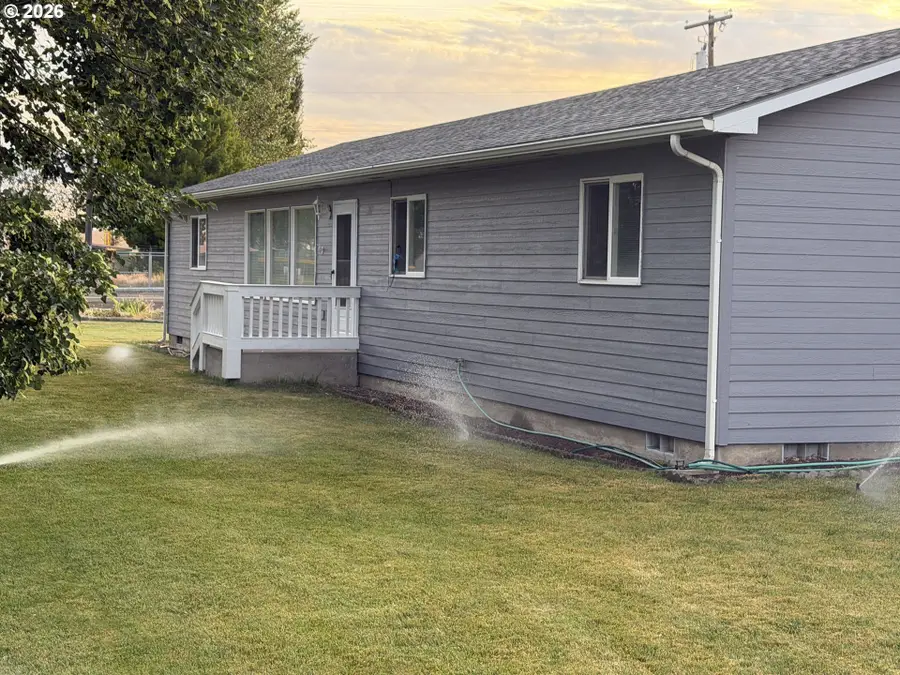931 Waterman Rd, Athena, OR 97813 - #3