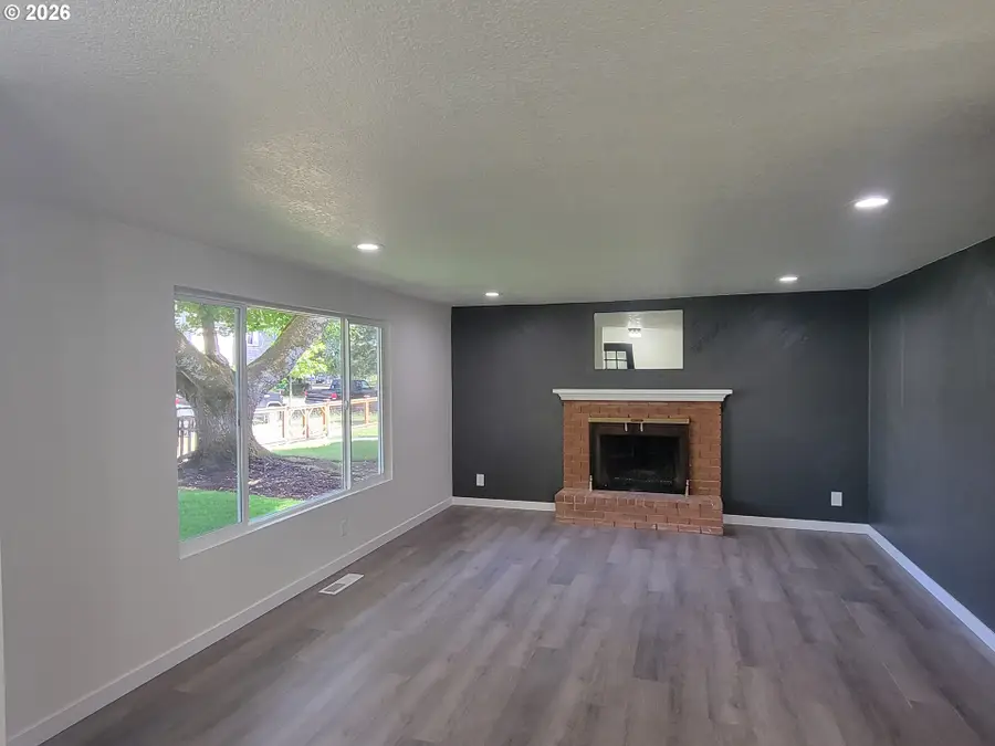 945 18th St, Salem, OR 97301 - #3