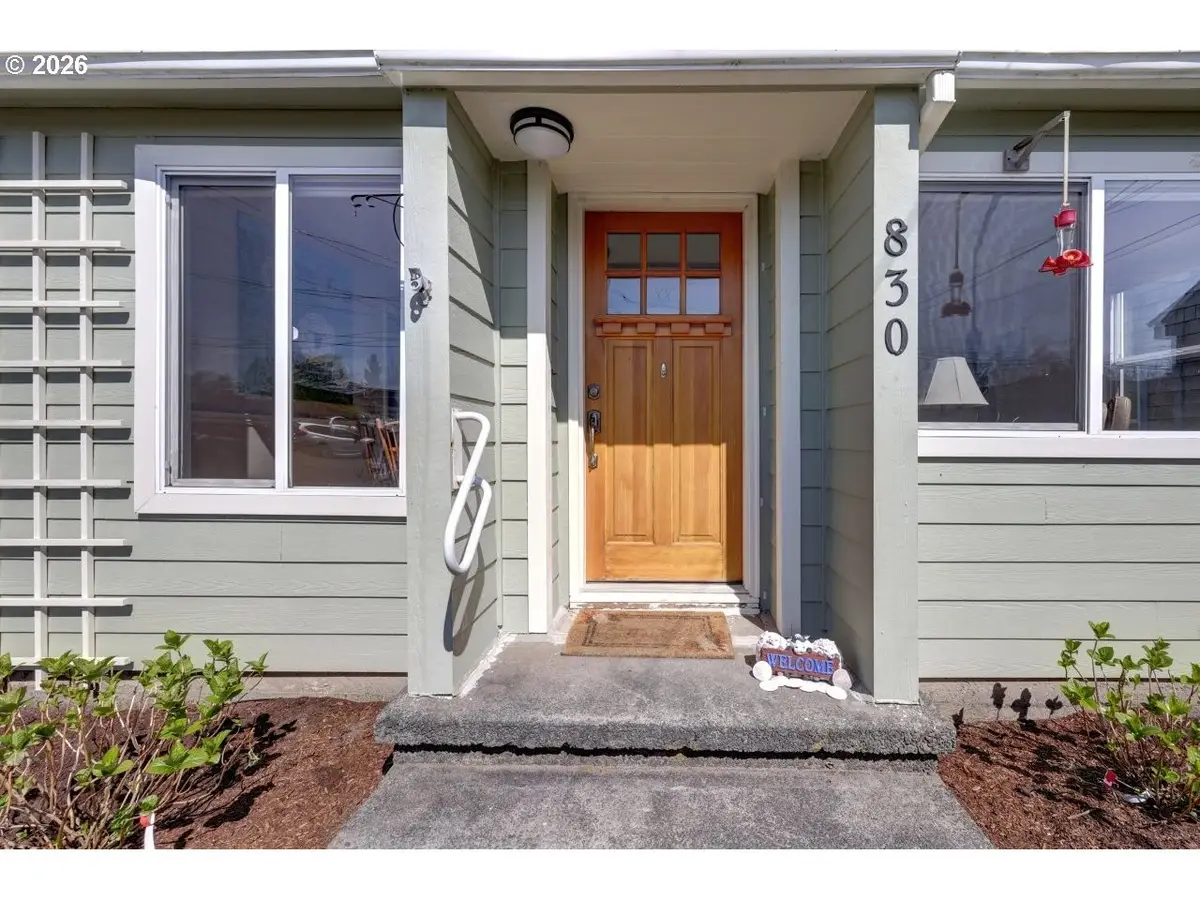830 17th Ave, Seaside, OR 97138 - #1