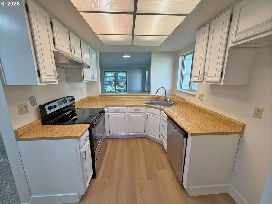 10163 SW Trapper Ter, Beaverton, OR 97008 - #3
